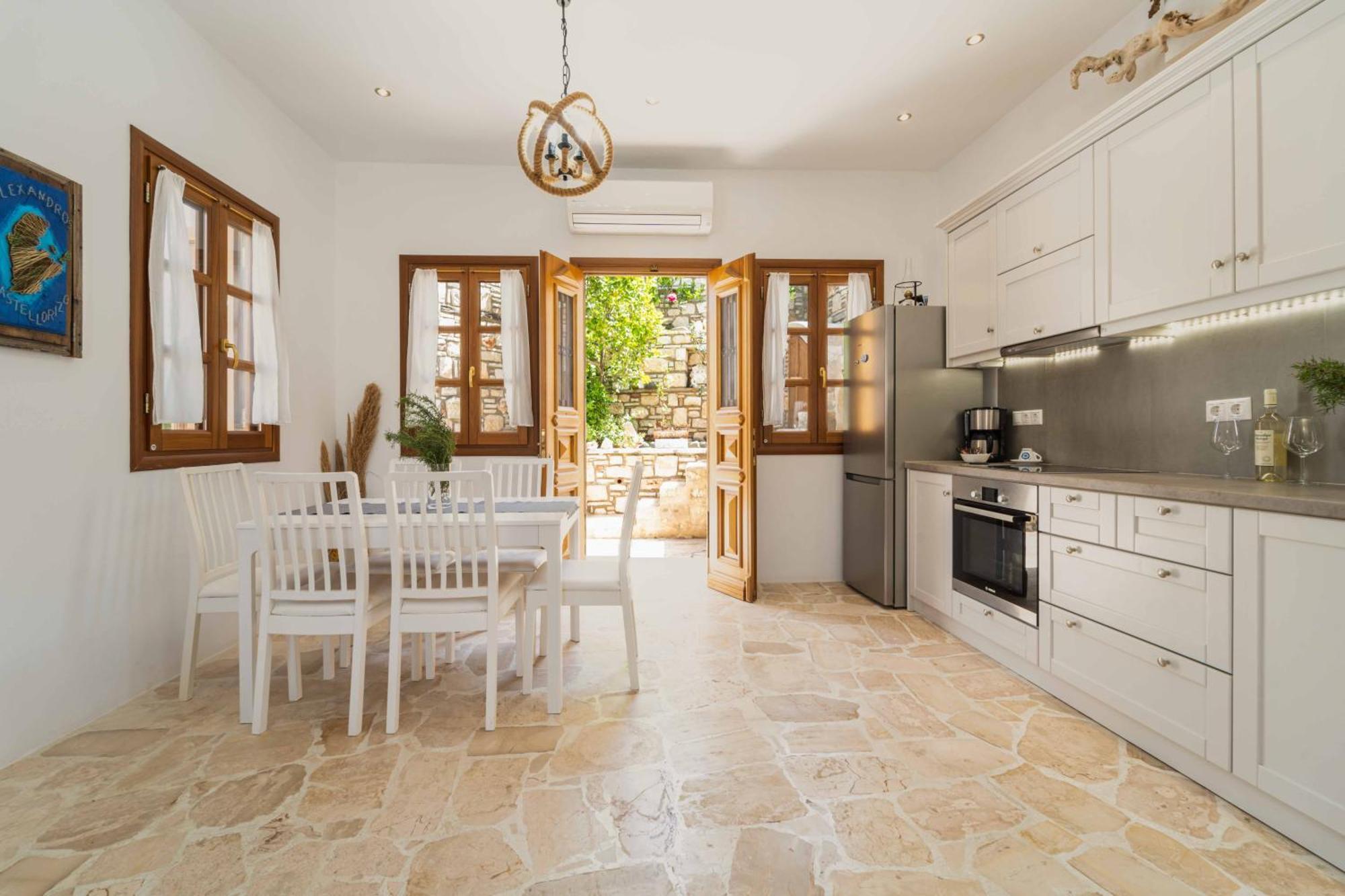 Alexandros Villa Meyísti Exterior photo