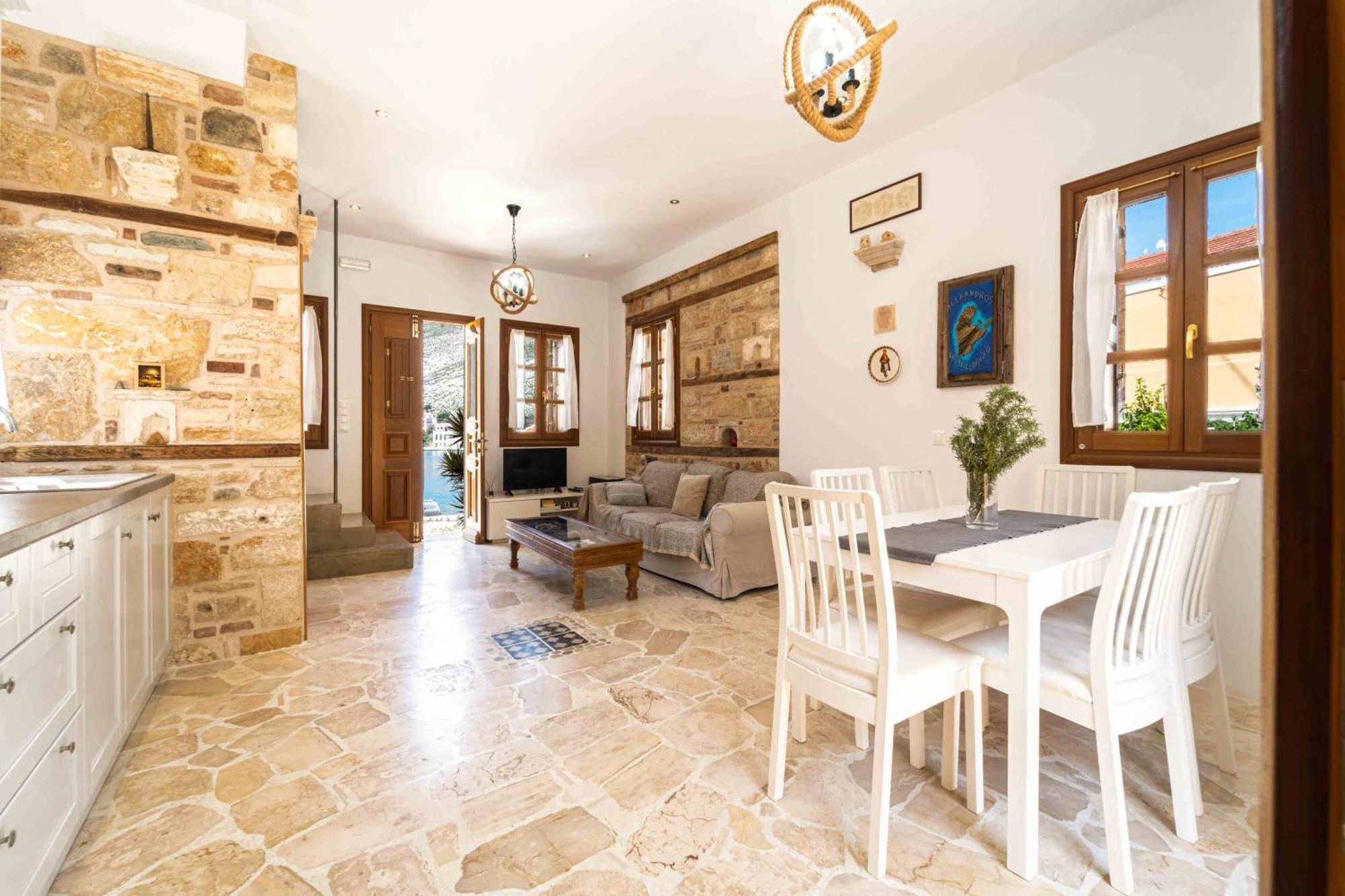 Alexandros Villa Meyísti Exterior photo