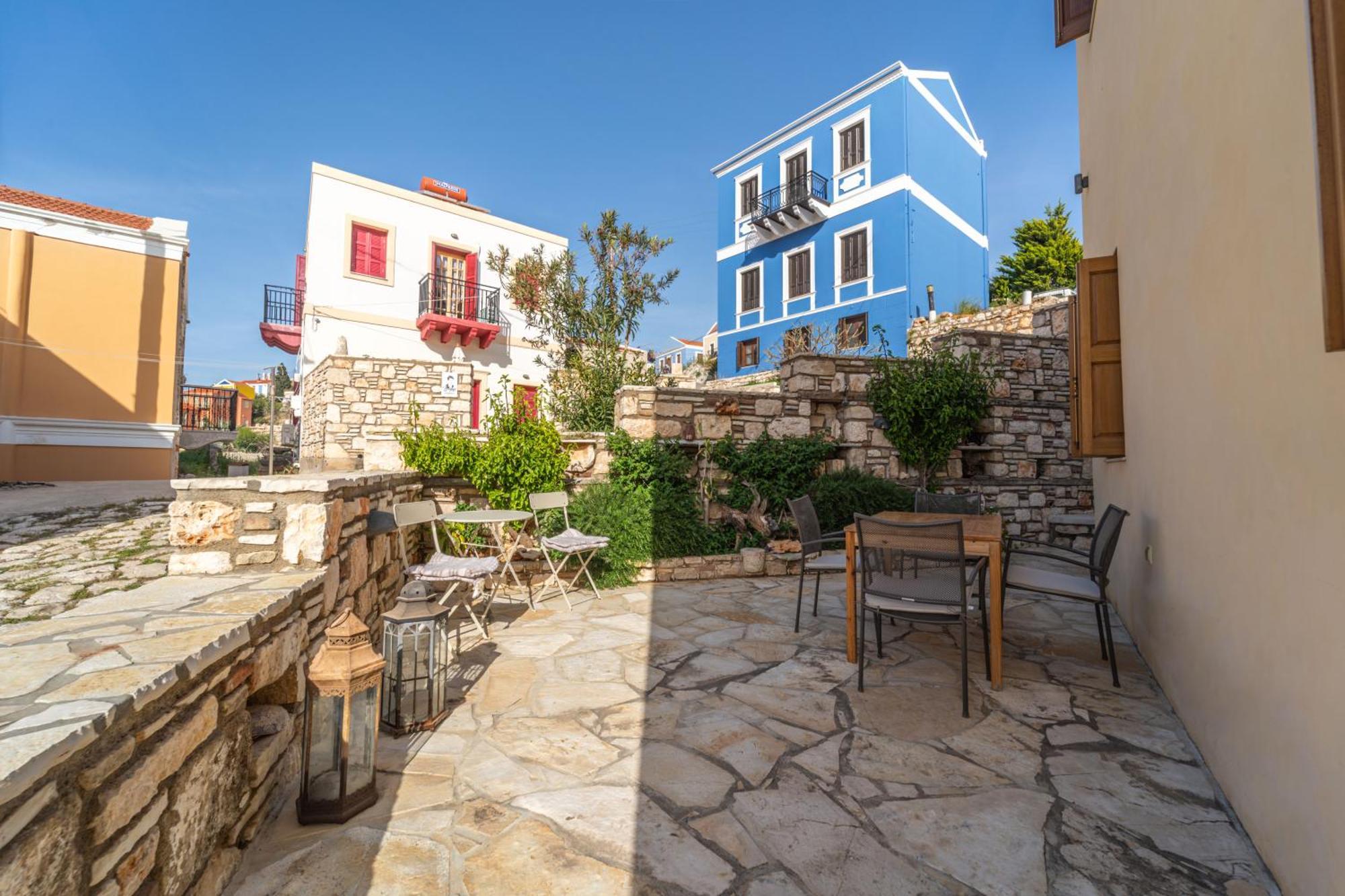 Alexandros Villa Meyísti Exterior photo