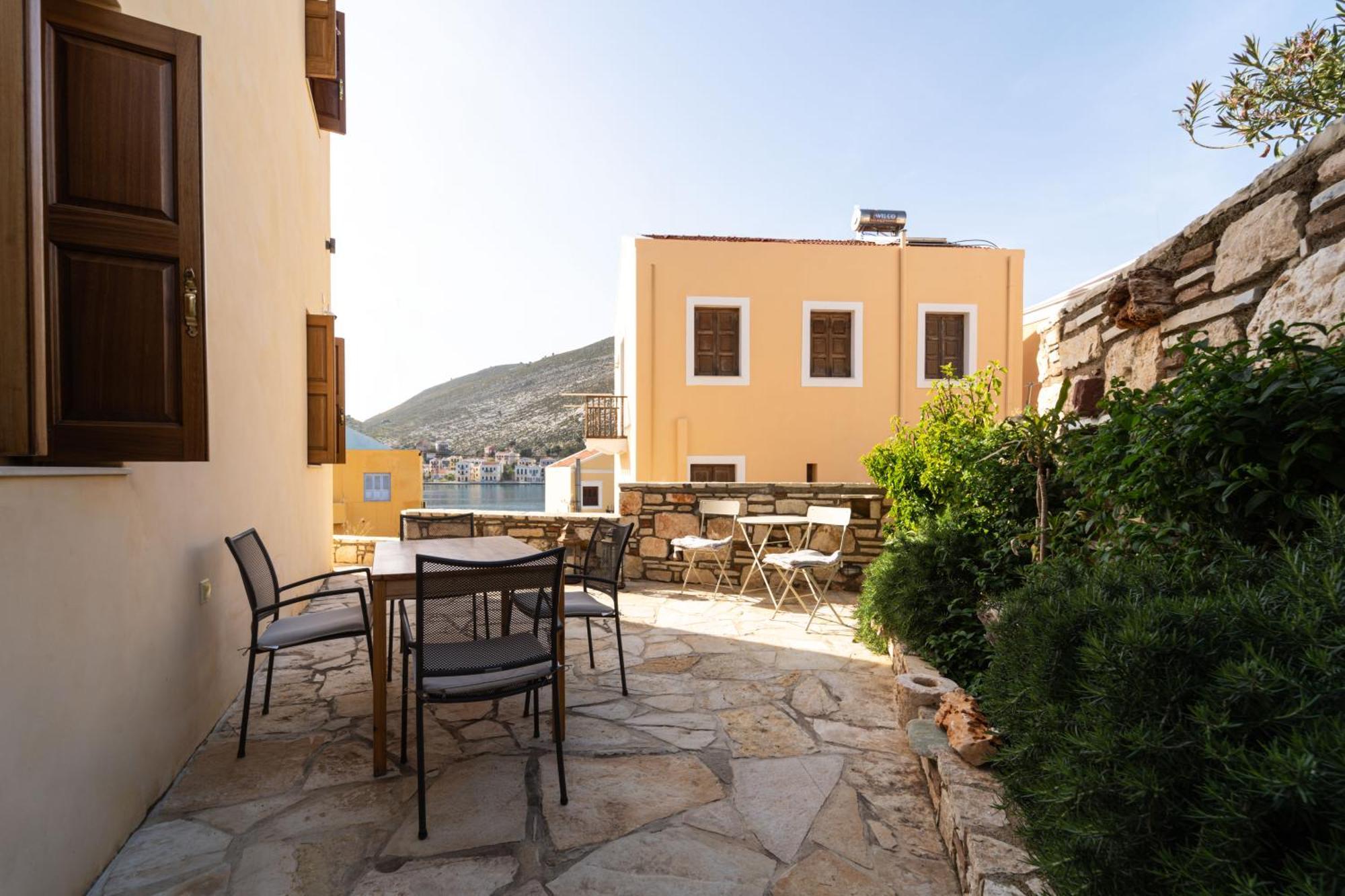 Alexandros Villa Meyísti Exterior photo